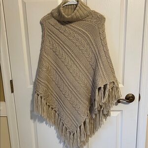Eyeful Oatmeal Knit Poncho